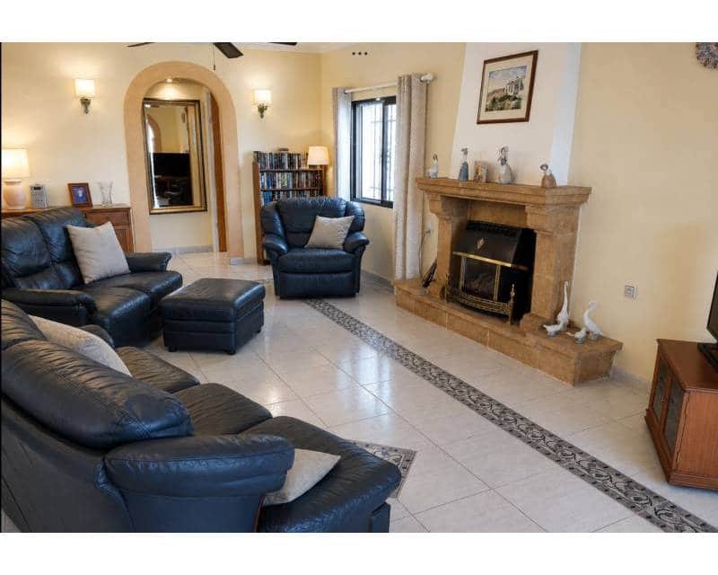 3 bedroom Villa for sale in Moraira with pool garage - € 665,000 (Ref: 9694039)