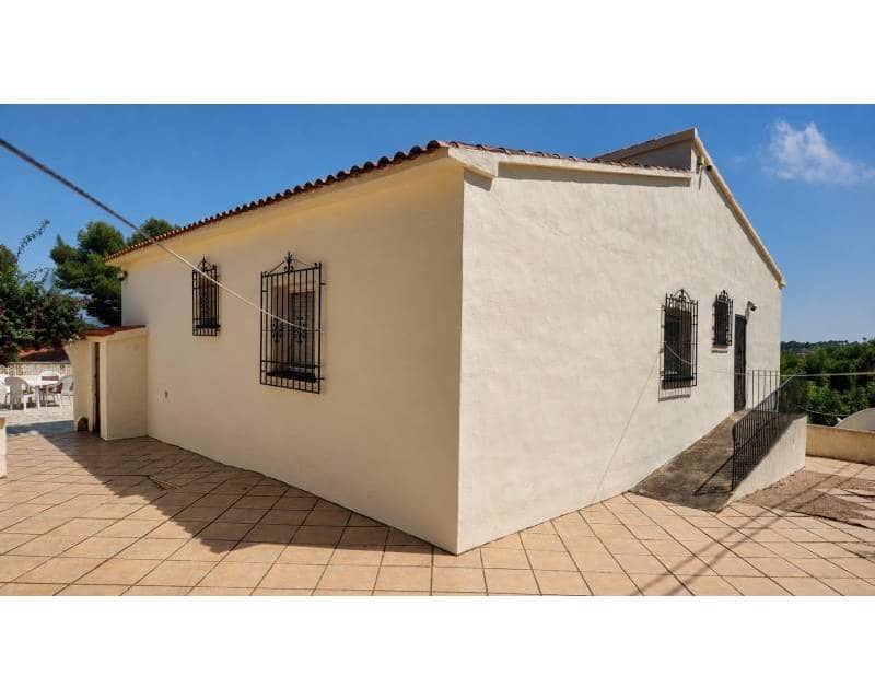 3 bedroom Villa for sale in Moraira with pool garage - € 665,000 (Ref: 9694039)