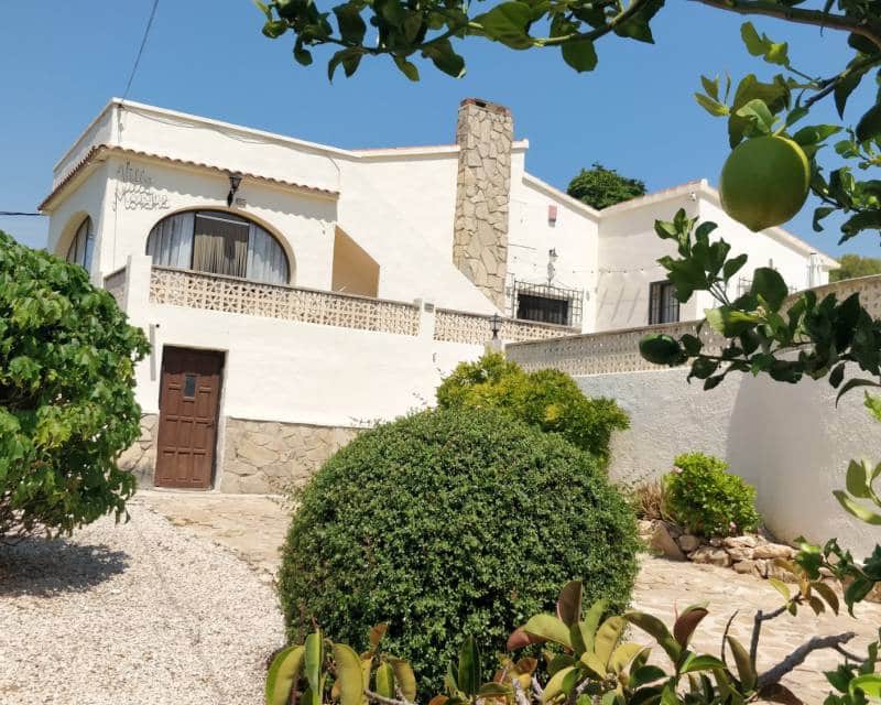 3 bedroom Villa for sale in Moraira with pool garage - € 665,000 (Ref: 9694039)