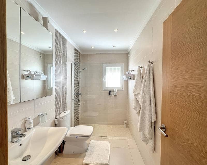 5 chambre Villa/Maison à vendre à Benitachell / Benitatxell avec piscine garage - 1 199 999 € (Ref: 9696739)