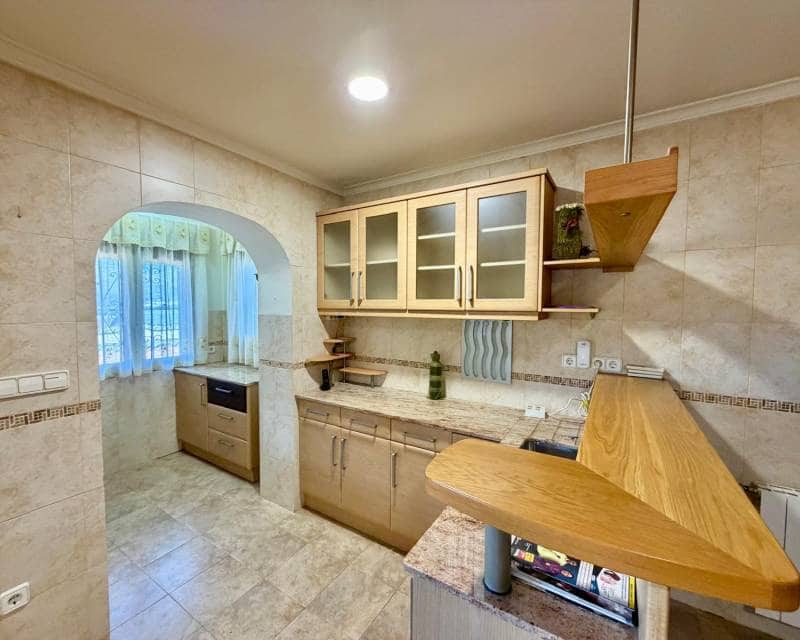 8 bedroom Villa for sale in Pedreguer with pool - € 975,000 (Ref: 9713411)