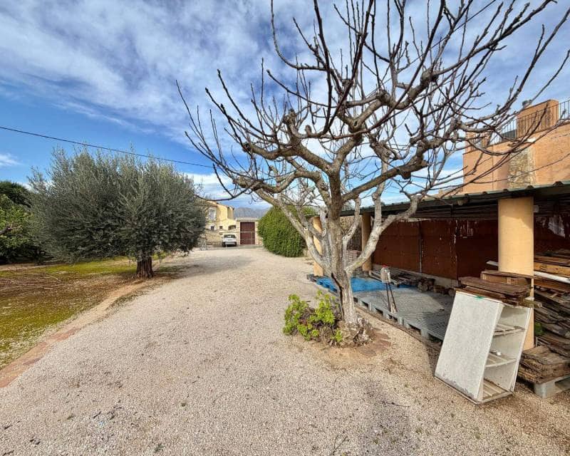 8 bedroom Villa for sale in Pedreguer with pool - € 975,000 (Ref: 9713411)