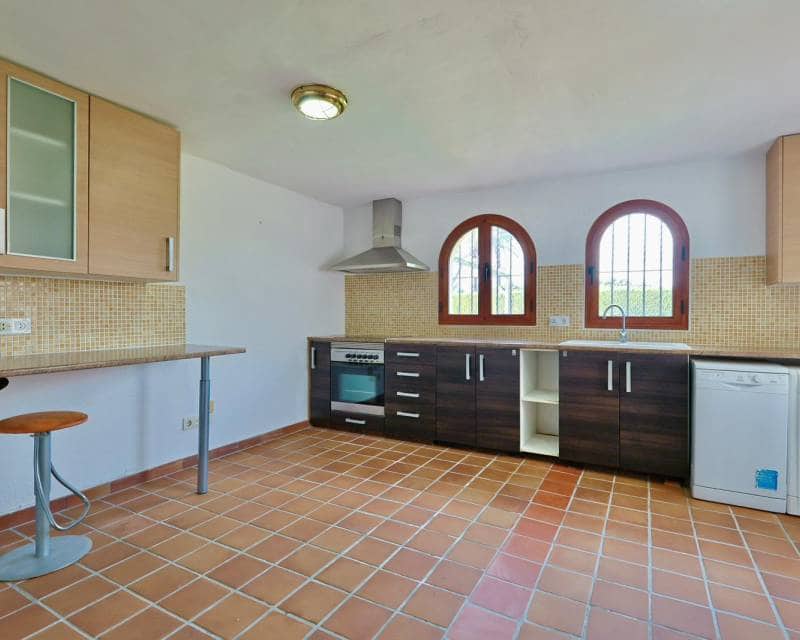 Chalet de 5 habitaciones en Javea / Xàbia en venta con piscina garaje - 760.000 € (Ref: 9713415)