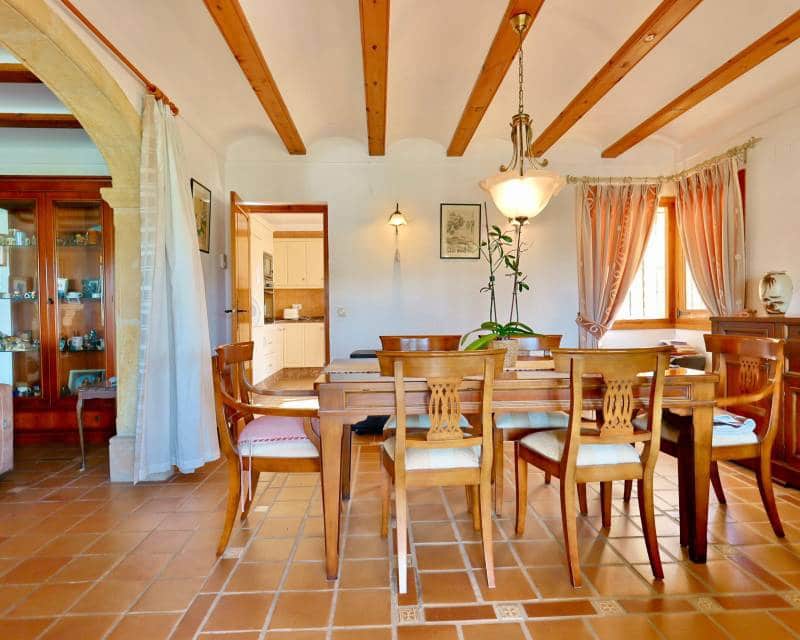 Chalet de 5 habitaciones en Javea / Xàbia en venta con piscina garaje - 760.000 € (Ref: 9713415)