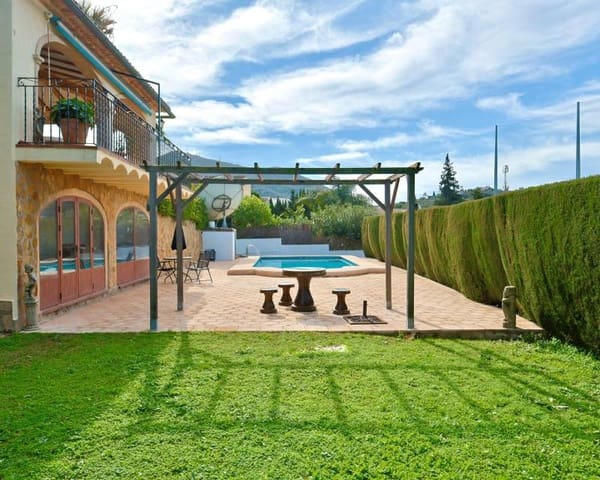 Chalet de 5 habitaciones en Javea / Xàbia en venta con piscina garaje - 760.000 € (Ref: 9713415)