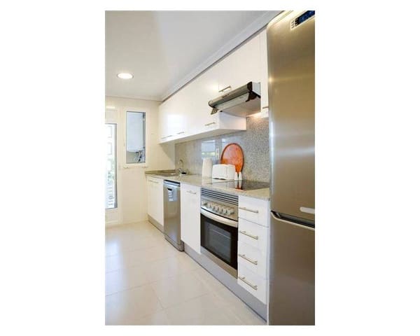 Appartement de 3 chambres à louer à Javea / Xàbia avec piscine garage - 2 200 € (Ref: 9713416)