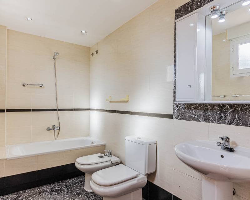 3 quarto Moradia em Banda para arrendar em Javea / Xabia com piscina garagem - 1 500 € (Ref: 9713417)