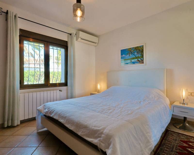 2 chambre Villa/Maison à vendre à Javea / Xabia avec piscine - 995 000 € (Ref: 9736115)