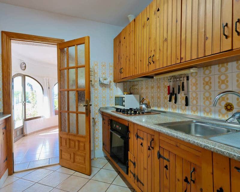 2 soveværelse Villa til salg i Javea / Xabia med swimmingpool - € 899.000 (Ref: 9736115)