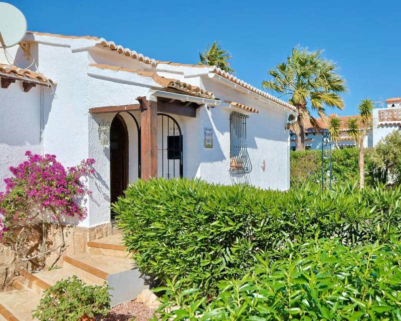 2 soveværelse Villa til salg i Javea / Xabia med swimmingpool - € 899.000 (Ref: 9736115)