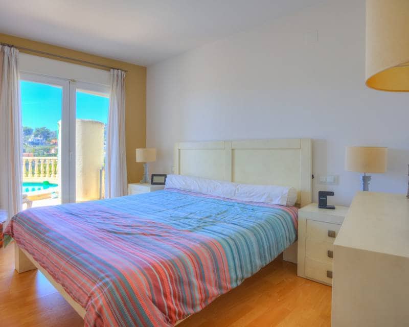 3 sypialnia Willa na sprzedaż w Benissa z basenem garażem - 565 000 € (Ref: 9782231)