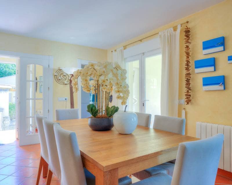 3 sypialnia Willa na sprzedaż w Benissa z basenem garażem - 565 000 € (Ref: 9782231)