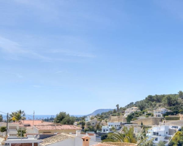 3 sypialnia Willa na sprzedaż w Benissa z basenem garażem - 565 000 € (Ref: 9782231)