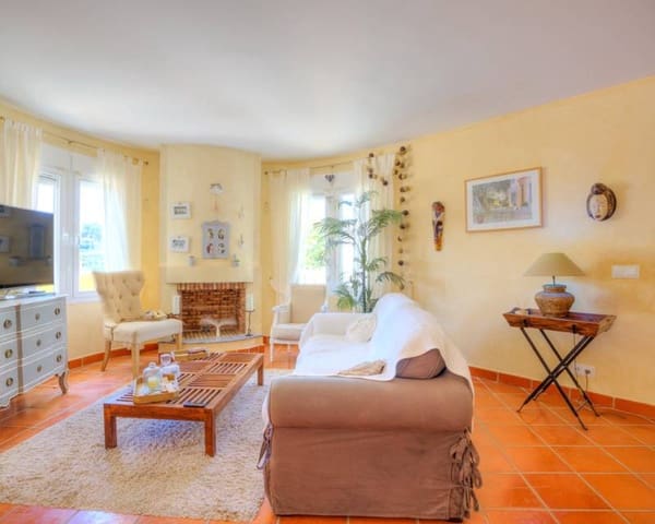 3 sypialnia Willa na sprzedaż w Benissa z basenem garażem - 565 000 € (Ref: 9782231)