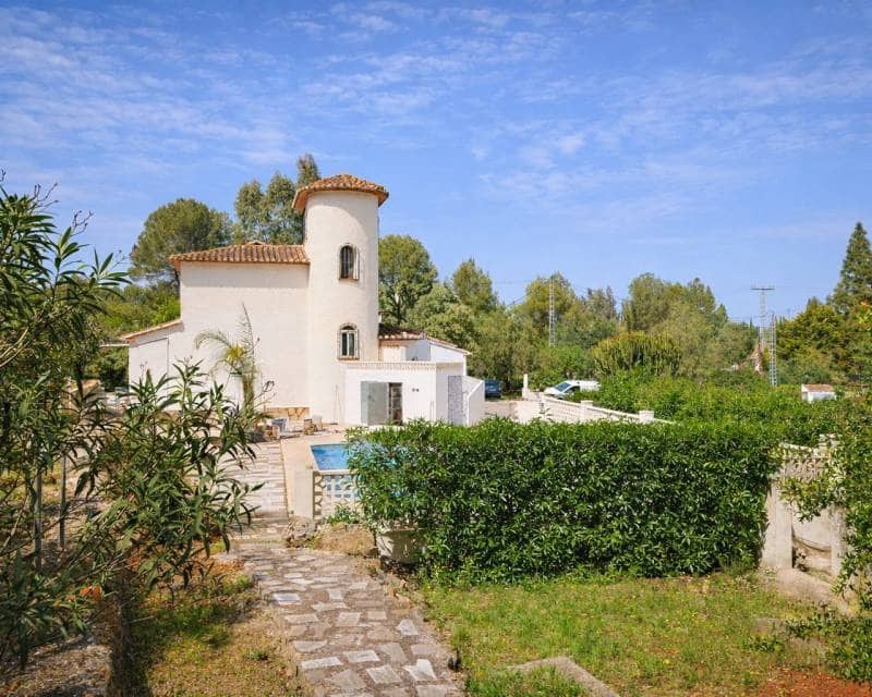 4 quarto Moradia para venda em Denia com piscina garagem - 770 000 € (Ref: 9782234)