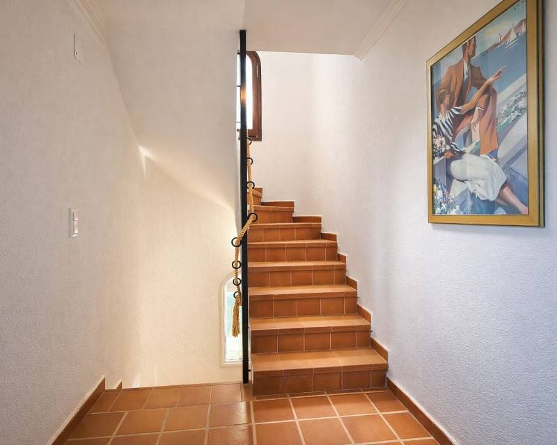 4 quarto Moradia para venda em Denia com piscina garagem - 770 000 € (Ref: 9782234)