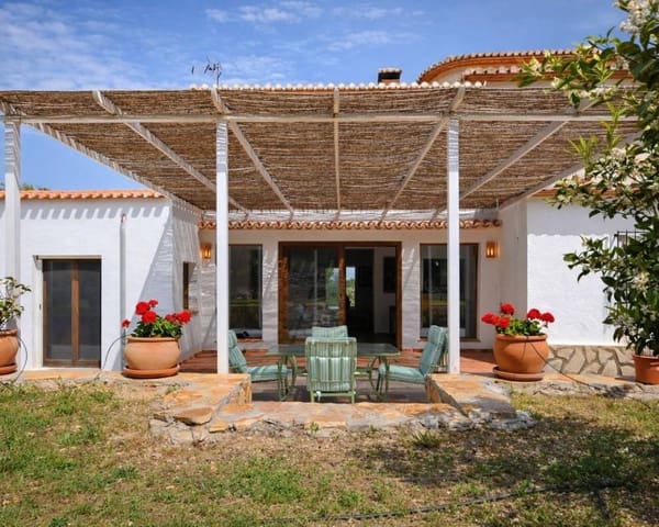 4 quarto Moradia para venda em Dénia com piscina garagem - 770 000 € (Ref: 9782234)