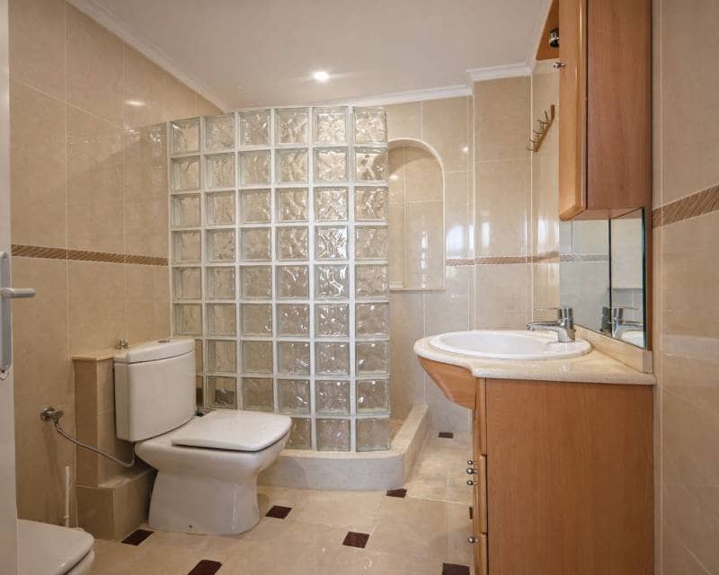 4 quarto Moradia para venda em Denia com piscina garagem - 770 000 € (Ref: 9782234)