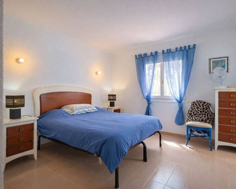 4 quarto Moradia para venda em Denia com piscina garagem - 770 000 € (Ref: 9782234)