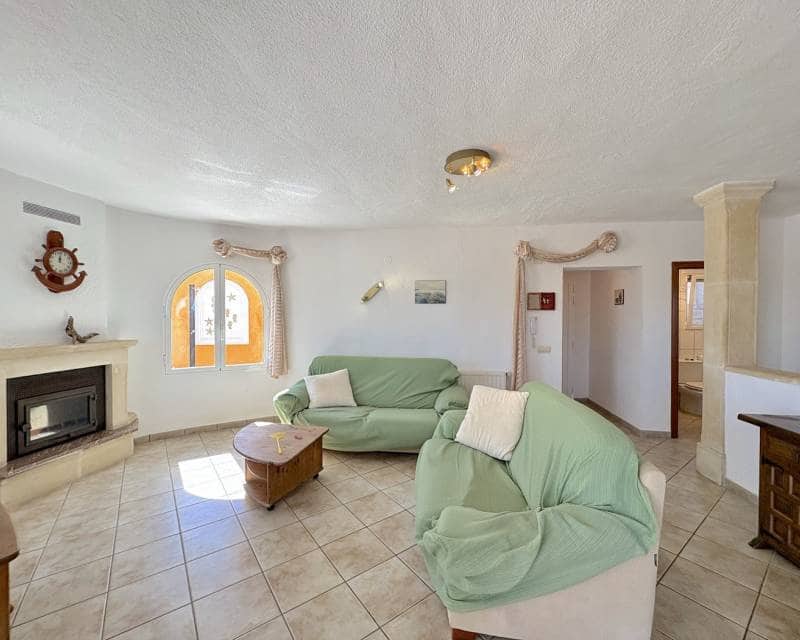 4 soverom Villa til salgs i Benitachell / Benitatxell med svømmebasseng - € 595 000 (Ref: 9782235)