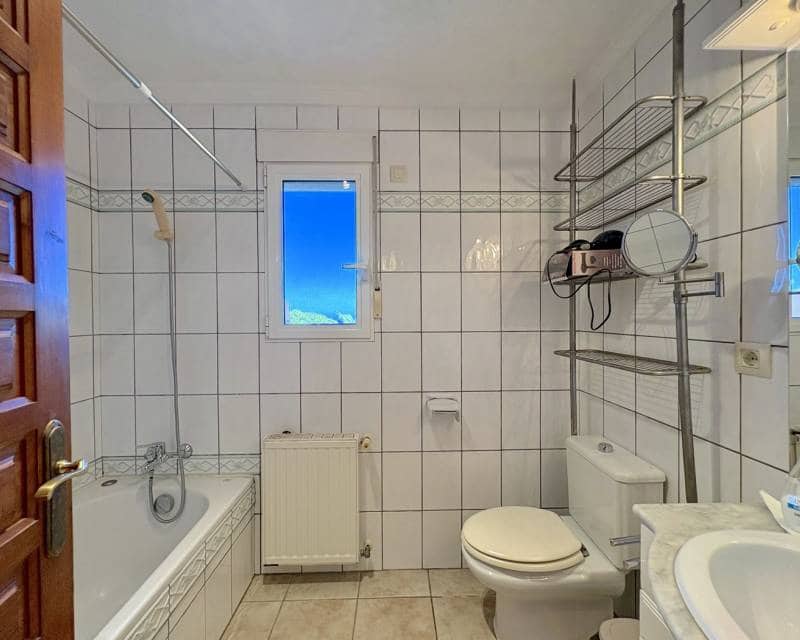 4 soverom Villa til salgs i Benitachell / Benitatxell med svømmebasseng - € 595 000 (Ref: 9782235)