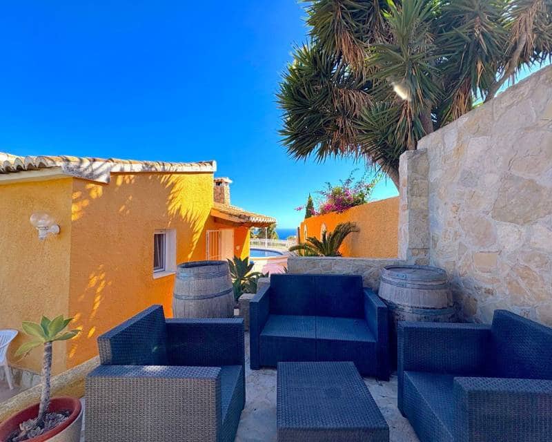 4 soverom Villa til salgs i Benitachell / Benitatxell med svømmebasseng - € 595 000 (Ref: 9782235)