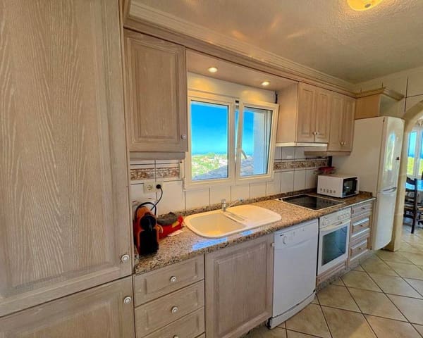 4 soverom Villa til salgs i Benitachell / Benitatxell med svømmebasseng - € 595 000 (Ref: 9782235)