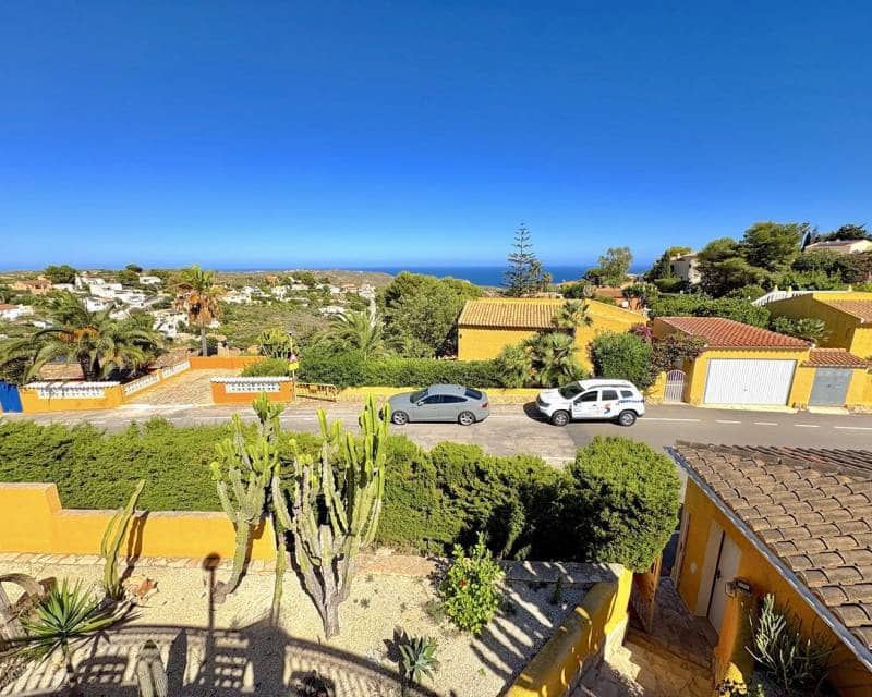 4 soverom Villa til salgs i Benitachell / Benitatxell med svømmebasseng - € 595 000 (Ref: 9782235)