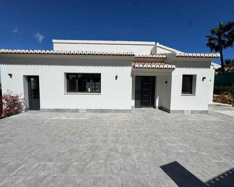 3 soveværelse Villa til salg i Javea / Xabia med swimmingpool - € 1.190.000 (Ref: 9782237)