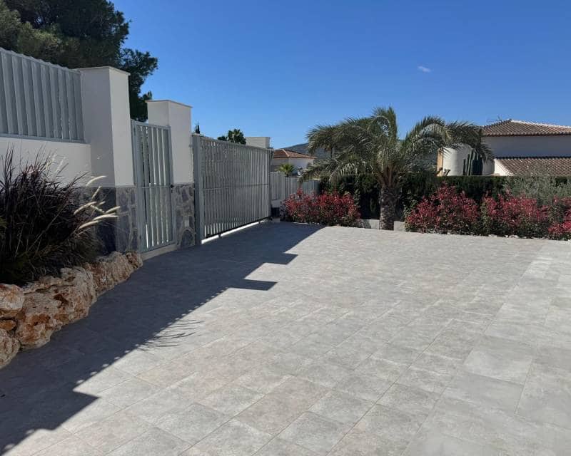 3 soveværelse Villa til salg i Javea / Xabia med swimmingpool - € 1.190.000 (Ref: 9782237)