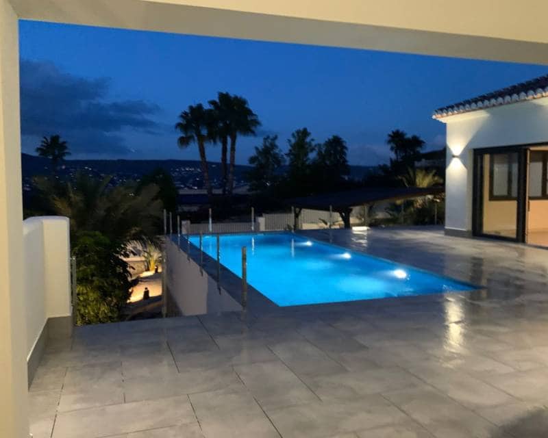 3 soveværelse Villa til salg i Javea / Xabia med swimmingpool - € 1.190.000 (Ref: 9782237)