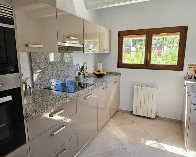 4 soverom Villa til salgs i Pinosol med svømmebasseng - € 875 000 (Ref: 9807116)