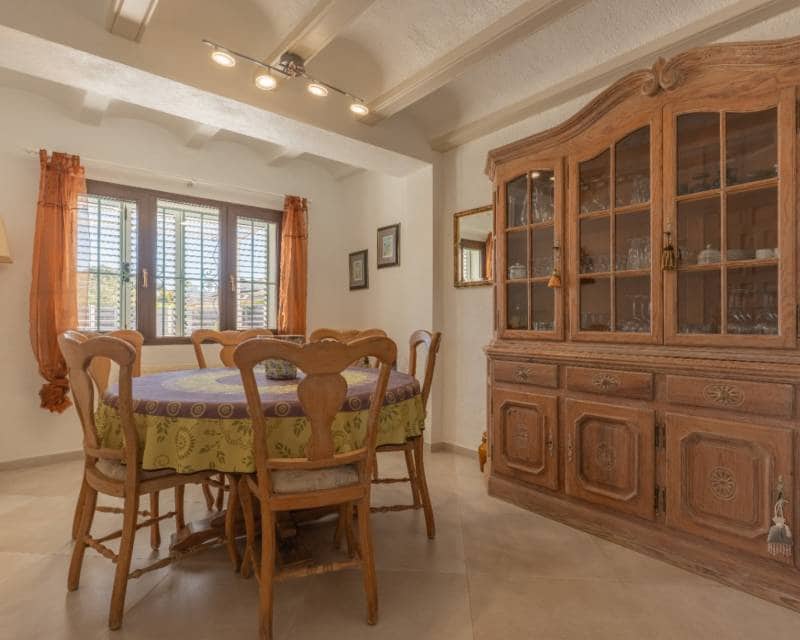 4 soverom Villa til salgs i Pinosol med svømmebasseng - € 875 000 (Ref: 9807116)