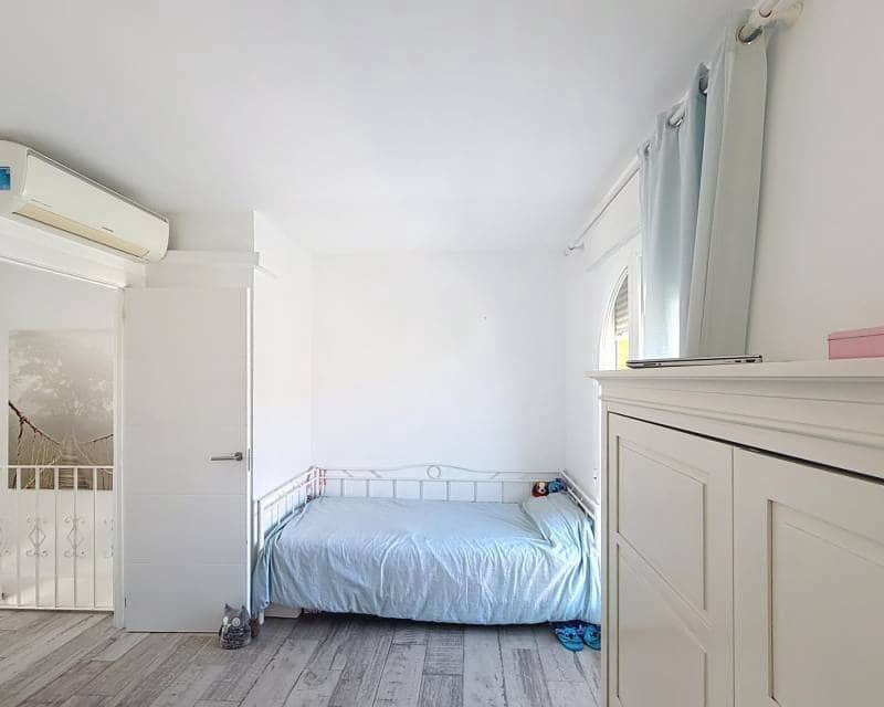 Apartamento de 2 habitaciones en Benitachell / Benitatxell en venta con piscina - 259.000 € (Ref: 9807118)