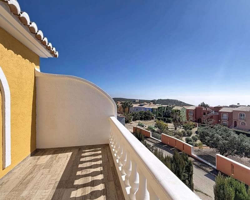 Apartamento de 2 habitaciones en Benitachell / Benitatxell en venta con piscina - 259.000 € (Ref: 9807118)