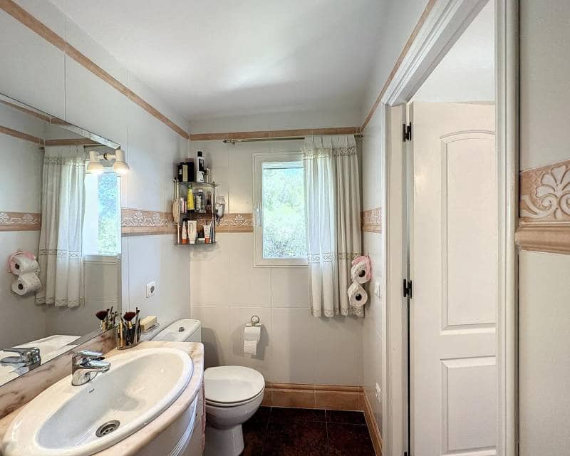 4 Zimmer Villa zu verkaufen in Benitachell / Benitatxell mit Pool - 750.000 € (Ref: 9807119)