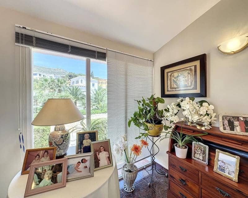 4 Zimmer Villa zu verkaufen in Benitachell / Benitatxell mit Pool - 750.000 € (Ref: 9807119)