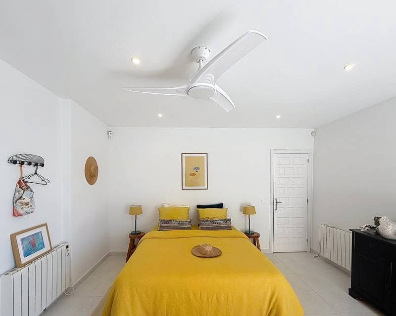 4 bedroom Villa for sale in Benitachell / Benitatxell with pool garage - € 980,000 (Ref: 9807121)