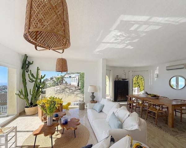 4 bedroom Villa for sale in Benitachell / Benitatxell with pool garage - € 980,000 (Ref: 9807121)