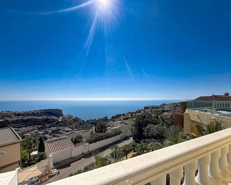 4 bedroom Villa for sale in Benitachell / Benitatxell with pool garage - € 980,000 (Ref: 9807121)