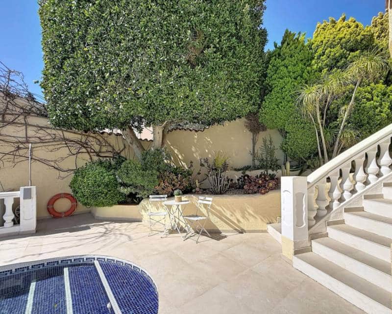 4 bedroom Villa for sale in Benitachell / Benitatxell with pool garage - € 980,000 (Ref: 9807121)