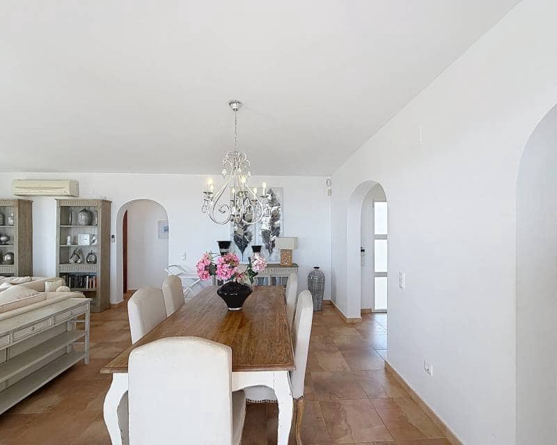 4 Zimmer Villa zu verkaufen in Benitachell / Benitatxell mit Pool - 995.000 € (Ref: 9807122)