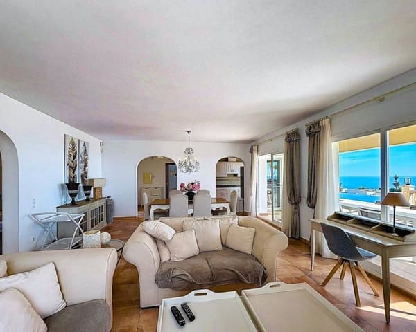 4 Zimmer Villa zu verkaufen in Benitachell / Benitatxell mit Pool - 995.000 € (Ref: 9807122)