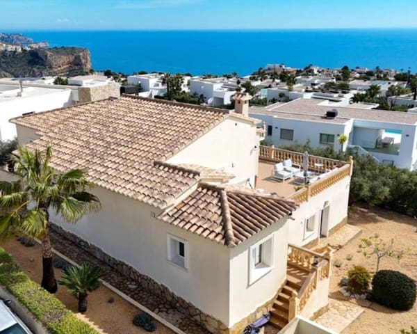 4 Zimmer Villa zu verkaufen in Benitachell / Benitatxell mit Pool - 995.000 € (Ref: 9807122)