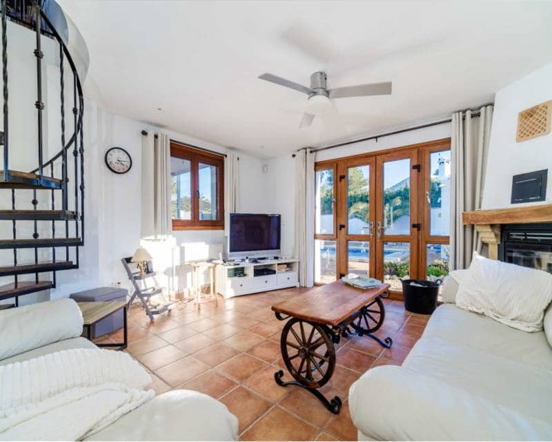 4 chambre Villa/Maison à vendre à Javea / Xabia avec piscine - 775 000 € (Ref: 9812608)