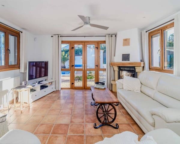 4 bedroom Villa for sale in La Granadella  - Costa Nova, Javea / Xàbia with pool garage - € 695,000 (Ref: 9812608)