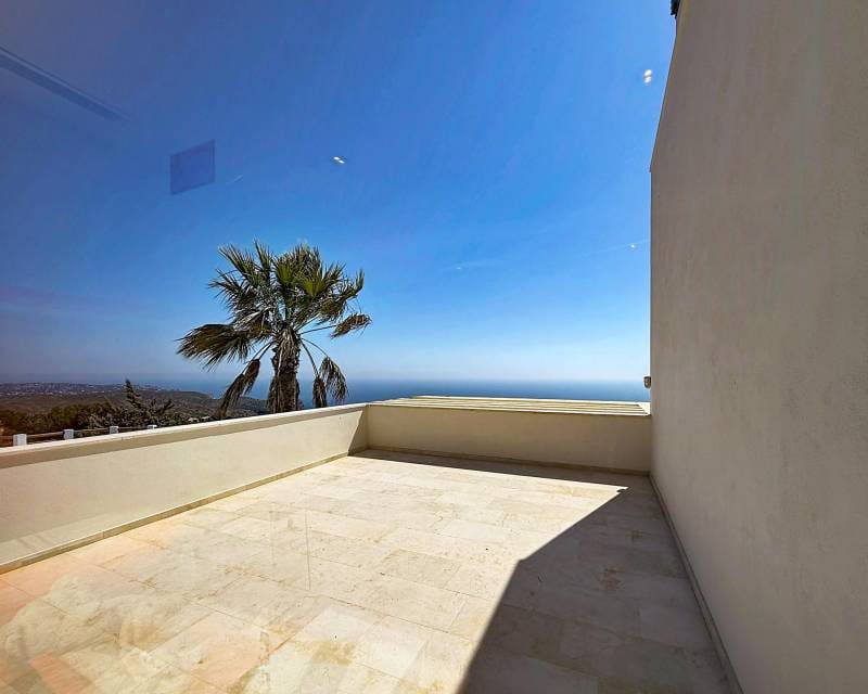 4 bedroom Villa for sale in Benitachell / Benitatxell with pool - € 2,450,000 (Ref: 9819158)