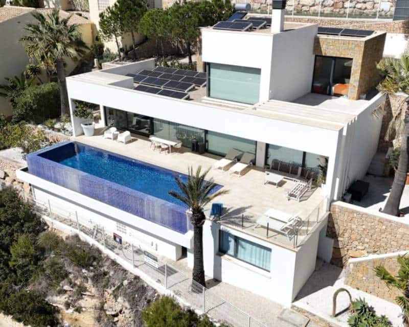 4 bedroom Villa for sale in Benitachell / Benitatxell with pool - € 2,450,000 (Ref: 9819158)