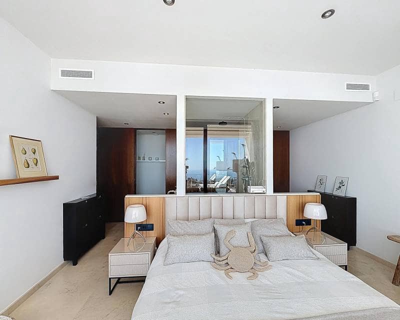 4 bedroom Villa for sale in Benitachell / Benitatxell with pool - € 2,450,000 (Ref: 9819158)