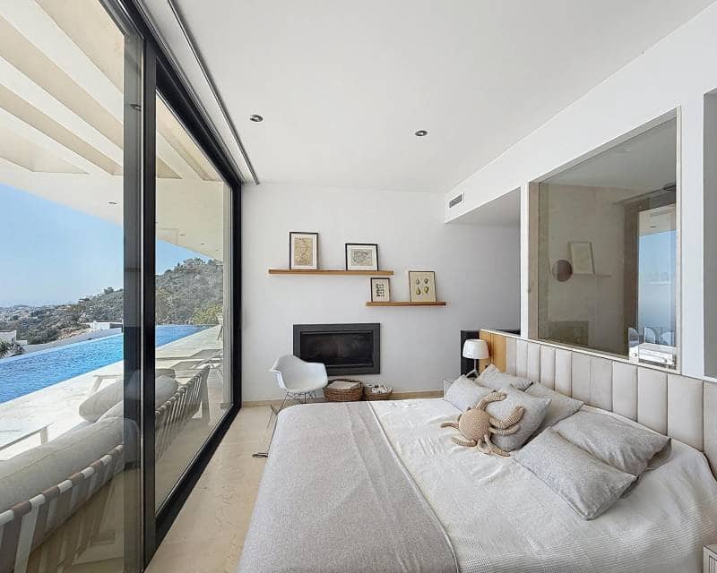 4 bedroom Villa for sale in Benitachell / Benitatxell with pool - € 2,450,000 (Ref: 9819158)
